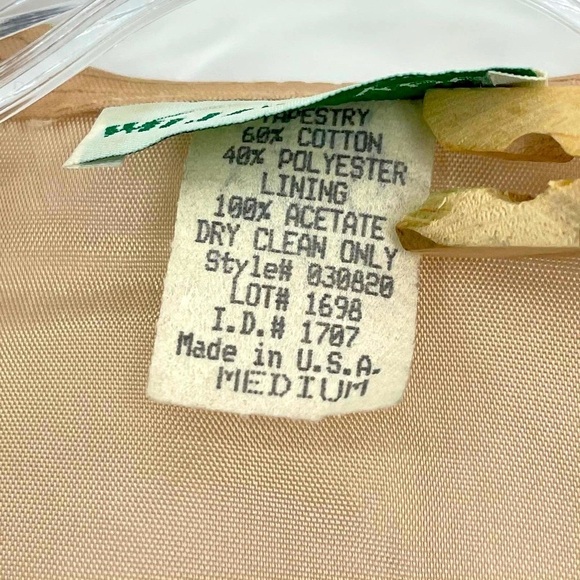 90s Novelty Tapestry Vest - Picture 7 of 8